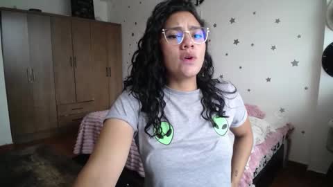    online show from November 25, 2025, 6:19 pm