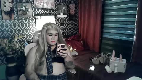 thaliafoxyummy online show from March 4, 2025, 5:42 am