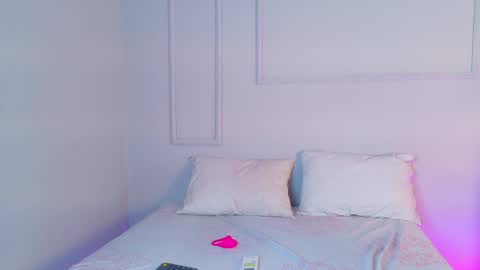 Snapshot of thalianarosse chatting on April 14, 2026, 3:45 am thalianarosse online show from April 14, 2026, 3:45 am