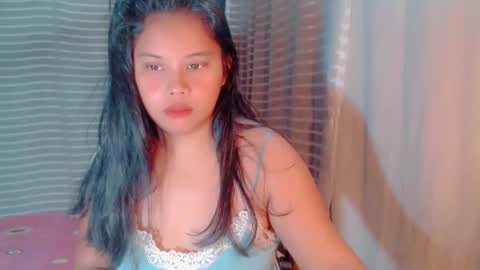 Snapshot of thalie_mae chatting on January 6, 2025, 9:54 pm Mae online show from January 6, 2025, 9:54 pm