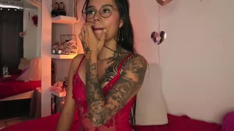 Snapshot of thamara_l11 chatting on March 21, 2026, 8:23 pm Dany online show from March 21, 2026, 8:23 pm