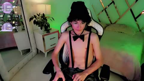 thanier_18 online show from March 17, 2026, 8:45 pm