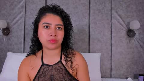 Snapshot of thara_webstter chatting on January 10, 2026, 11:45 am thara webstter online show from January 10, 2026, 11:45 am
