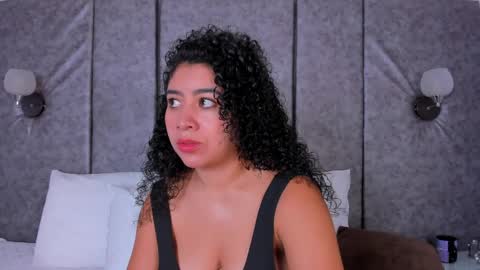 Snapshot of thara_webstter chatting on April 4, 2026, 11:29 am thara webstter online show from April 4, 2026, 11:29 am
