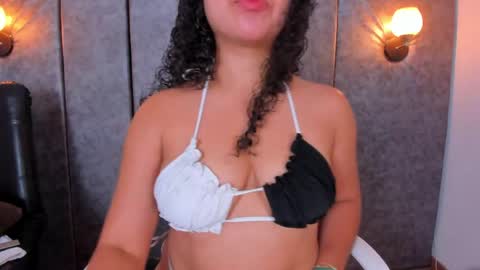 Snapshot of thara_webstter chatting on April 15, 2026, 12:01 pm thara webstter online show from April 15, 2026, 12:01 pm