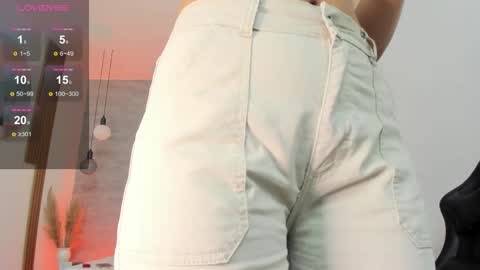 Thara Rouse online show from November 25, 2025, 12:27 pm