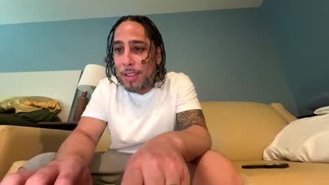 LoveHateLust online show from October 1, 2025, 6:58 pm