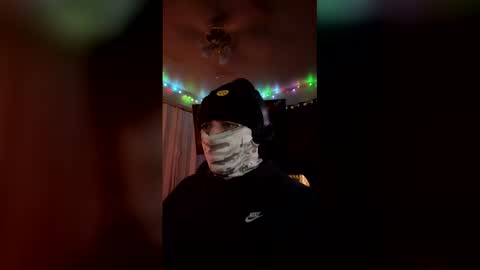 Snapshot of thatt_guy_ chatting on December 16, 2025, 2:55 pm A online show from December 16, 2025, 2:55 pm