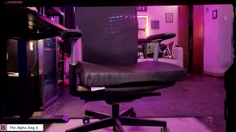 the_alpha_dog_xxx online show from November 25, 2025, 2:44 am