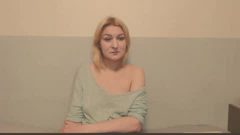 Snapshot of the_basic_instinctt chatting on February 18, 2026, 3:52 pm Eva online show from February 18, 2026, 3:52 pm