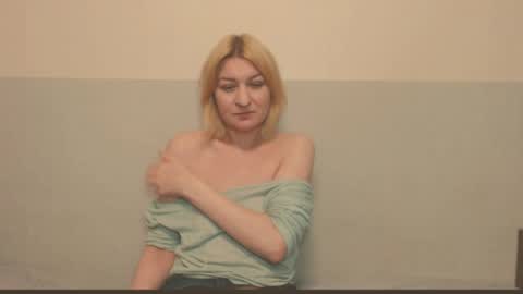 Snapshot of the_basic_instinctt chatting on April 16, 2026, 12:00 am Eva online show from April 16, 2026, 12:00 am