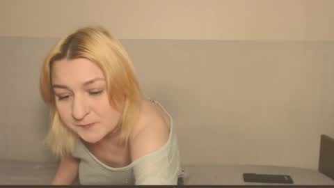 Snapshot of the_basic_instinctt chatting on April 26, 2026, 10:18 pm Eva online show from April 26, 2026, 10:18 pm