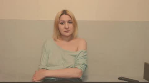 Snapshot of the_basic_instinctt chatting on April 30, 2026, 10:25 pm Eva online show from April 30, 2026, 10:25 pm