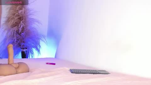 sofia online show from November 29, 2025, 12:02 am