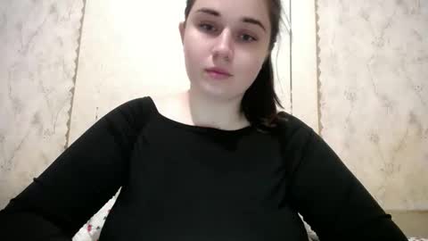 Snapshot of the_cherry_pie chatting on April 16, 2026, 2:07 pm the_cherry_pie online show from April 16, 2026, 2:07 pm