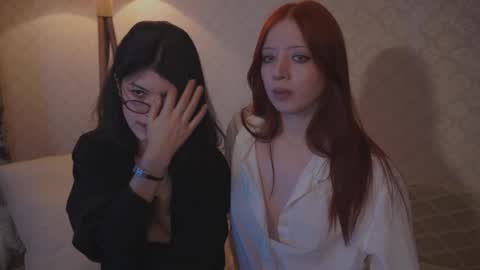 Snapshot of the_cure___ chatting on September 17, 2025, 7:59 pm EllaLyn online show from September 17, 2025, 7:59 pm