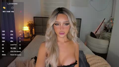 Snapshot of the_enchantressxx chatting on January 13, 2025, 10:03 pm nabi butterfly online show from January 13, 2025, 10:03 pm