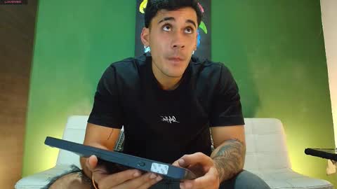 Snapshot of the_golden_boys chatting on November 28, 2025, 2:36 am SCOTT THEO KAMERON GENDERSON online show from November 28, 2025, 2:36 am