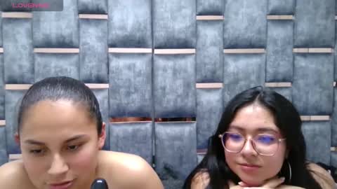 the_hot_twins online show from December 13, 2025, 8:47 pm