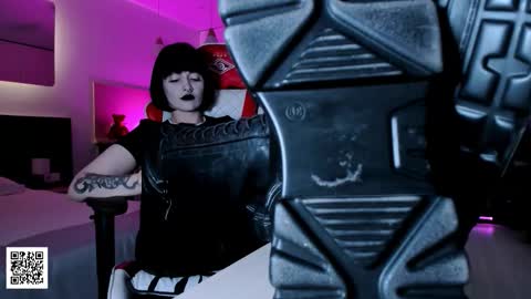 Snapshot of the_inamorata chatting on October 6, 2025, 9:23 pm Goddess Misha online show from October 6, 2025, 9:23 pm