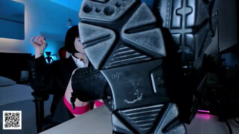 Snapshot of the_inamorata chatting on November 17, 2025, 8:58 pm Goddess Misha online show from November 17, 2025, 8:58 pm