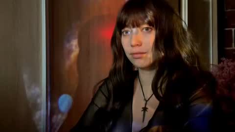 Oliviaaa online show from January 11, 2026, 7:35 am