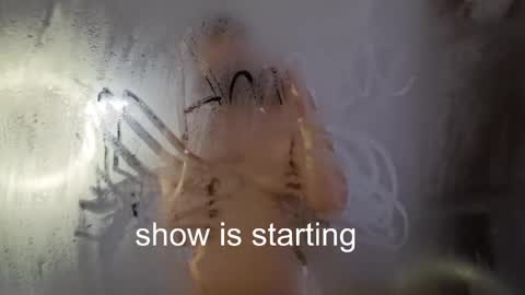 Snapshot of the_pussy_boulevard chatting on April 19, 2026, 6:43 pm Anna online show from April 19, 2026, 6:43 pm