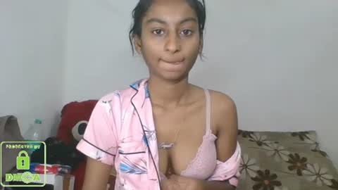 Suzan Sexy online show from January 17, 2025, 5:11 am