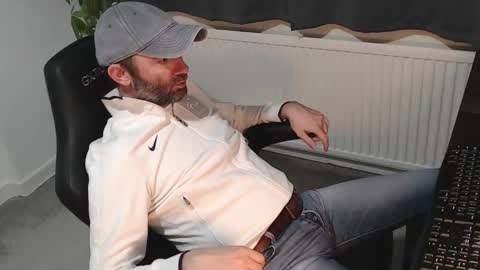 Snapshot of the_sensual_masturwait chatting on October 29, 2025, 7:26 pm the_sensual_masturwait online show from October 29, 2025, 7:26 pm