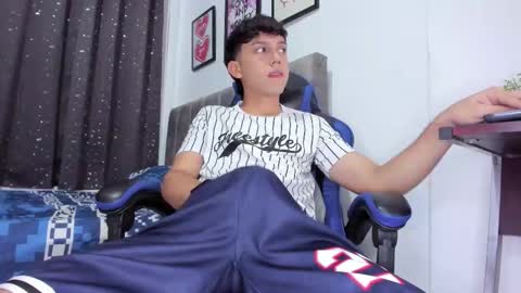 the_skinnyguys online show from November 16, 2025, 9:53 pm