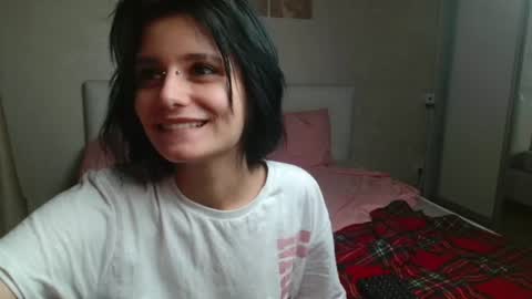 the_slutty_fox online show from July 7, 2026, 8:57 pm