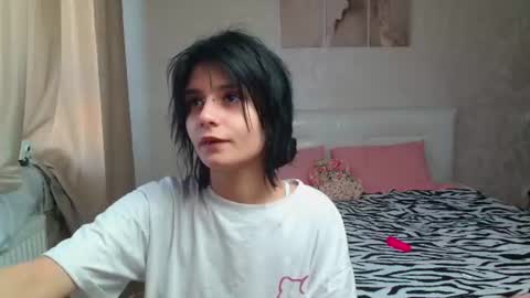 the_slutty_fox online show from August 1, 2026, 11:20 am
