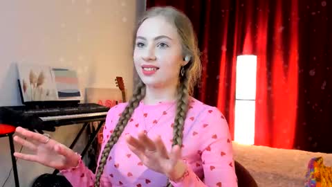 Ally    STREAMING ON TWITCH NOW Check my Twitter for updates online show from February 14, 2025, 10:14 pm