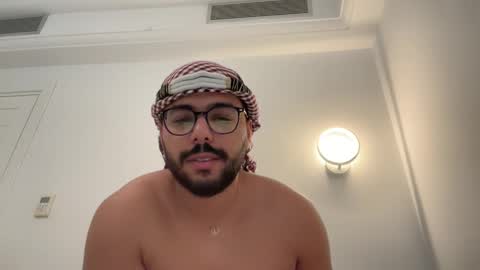 thearabboy98 online show from January 14, 2025, 10:06 am