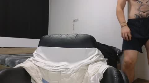 Snapshot of thebestmuscles chatting on December 26, 2024, 8:00 pm John online show from December 26, 2024, 8:00 pm