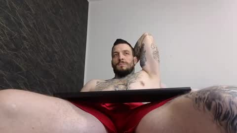 Snapshot of thebestmuscles chatting on February 15, 2025, 4:12 pm John online show from February 15, 2025, 4:12 pm