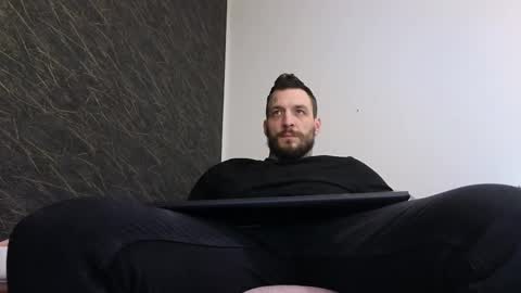 Snapshot of thebestmuscles chatting on February 24, 2025, 7:09 pm John online show from February 24, 2025, 7:09 pm