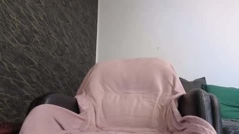 Snapshot of thebestmuscles chatting on March 4, 2025, 4:30 pm John online show from March 4, 2025, 4:30 pm