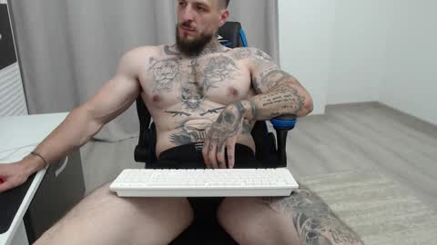 Snapshot of thebestmuscles chatting on September 11, 2025, 7:25 pm John online show from September 11, 2025, 7:25 pm