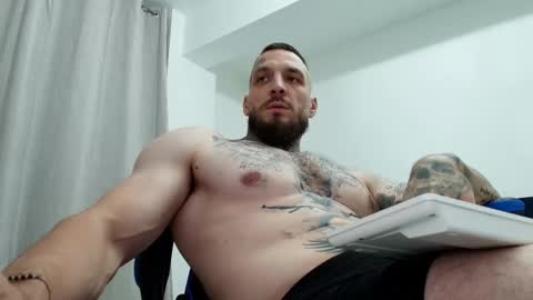 Snapshot of thebestmuscles chatting on September 23, 2025, 7:28 pm John online show from September 23, 2025, 7:28 pm