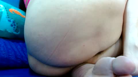 Snapshot of thebestpussyhairy chatting on January 15, 2026, 10:24 pm Karla online show from January 15, 2026, 10:24 pm