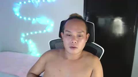 thebitch_cowbell online show from October 27, 2025, 9:08 pm