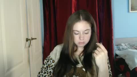 raissa online show from October 23, 2025, 10:36 am