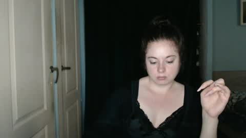 raissa online show from July 20, 2026, 2:41 pm