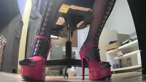 thecowboy_74 online show from December 15, 2025, 3:22 am