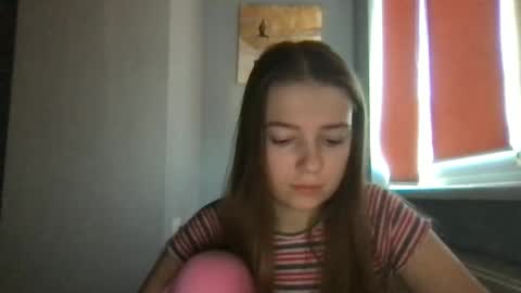 Snapshot of thecrystal chatting on December 30, 2024, 11:37 am Crystal online show from December 30, 2024, 11:37 am