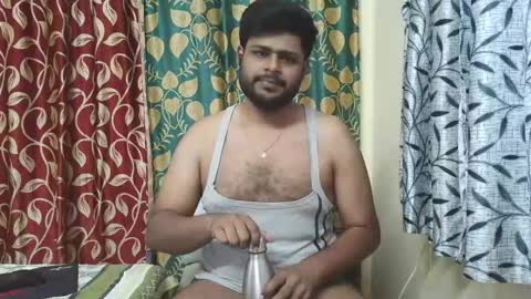 thecuteboyy online show from May 18, 2026, 10:21 am
