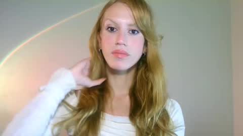 Yolanda online show from September 23, 2025, 3:59 pm