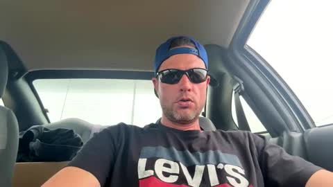 Carter Bates online show from May 10, 2026, 9:20 pm