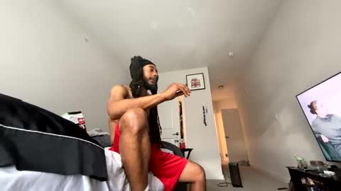 Snapshot of theekingcapo chatting on January 1, 2025, 7:43 pm king capo thee online show from January 1, 2025, 7:43 pm